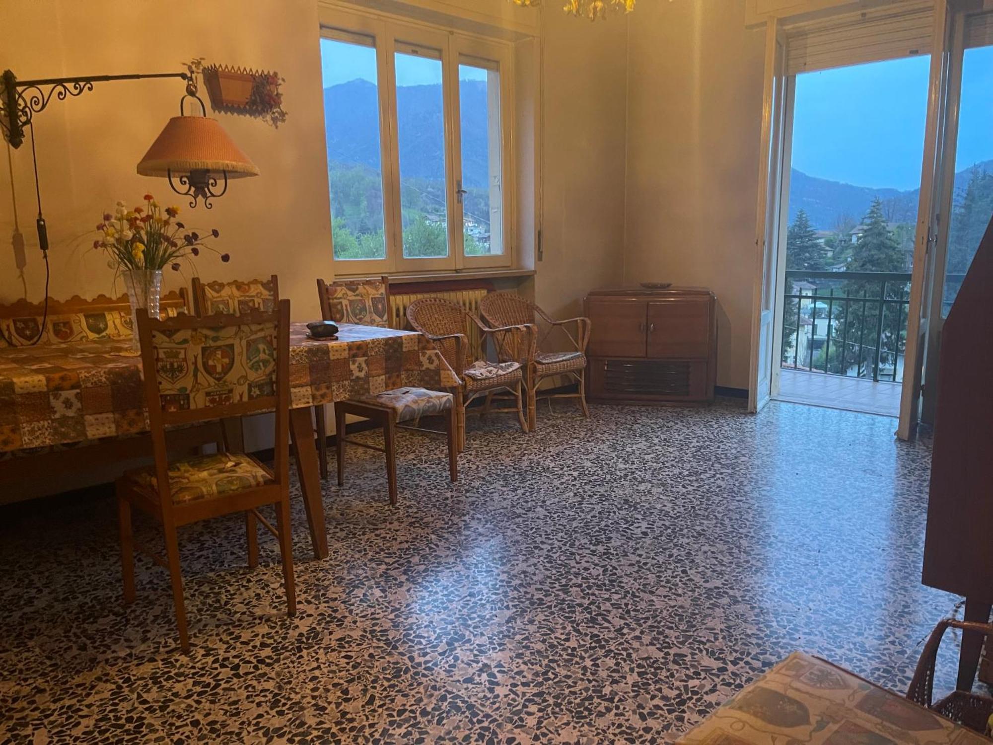 Laghi Di Como Appartamento Di Licinia E Mario Asso エクステリア 写真